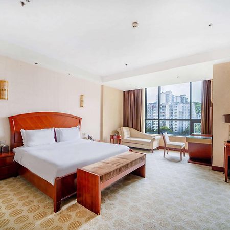 Hotel Ramada Plaza By Wyndham Chongqing West Exteriér fotografie