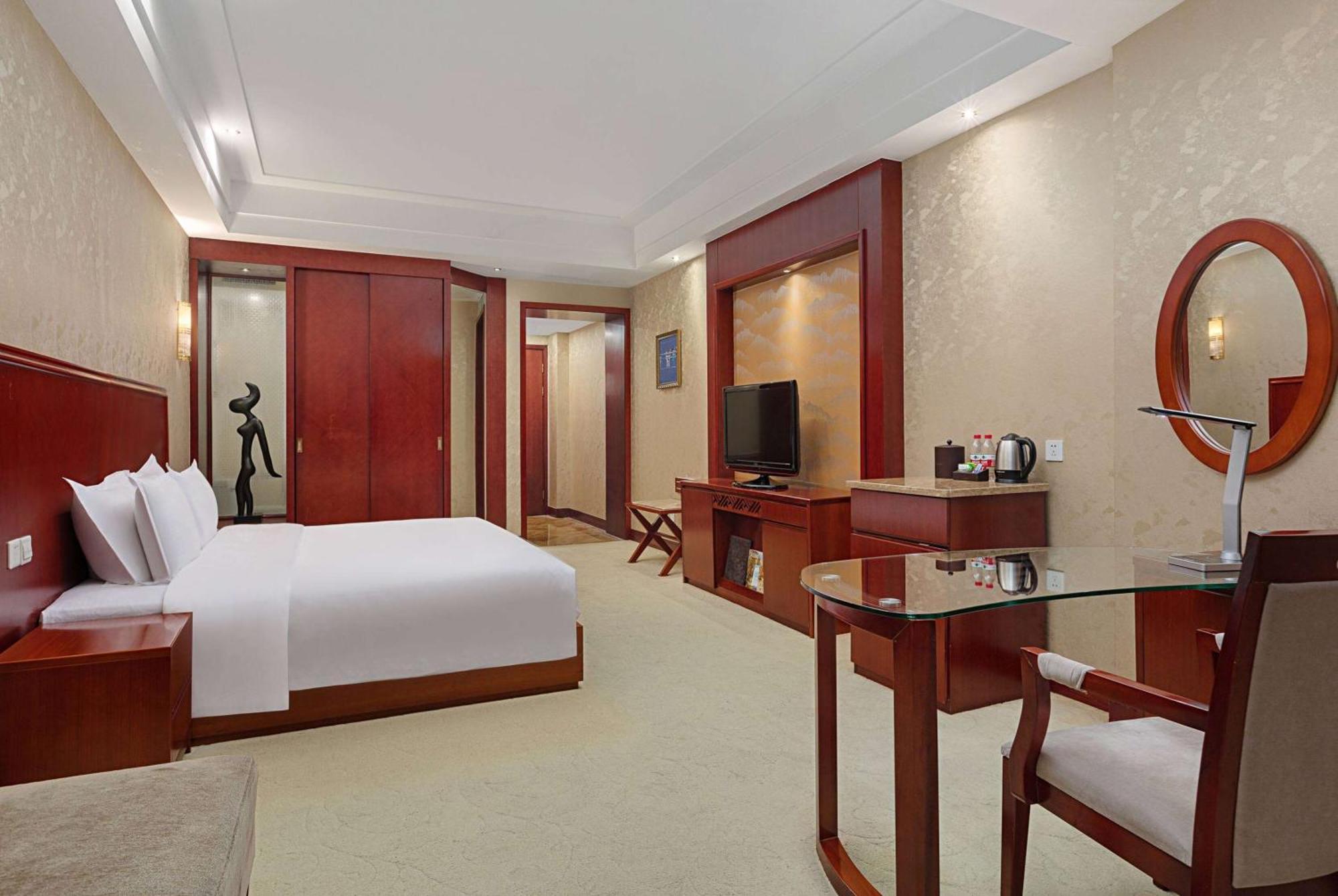 Hotel Ramada Plaza By Wyndham Chongqing West Exteriér fotografie