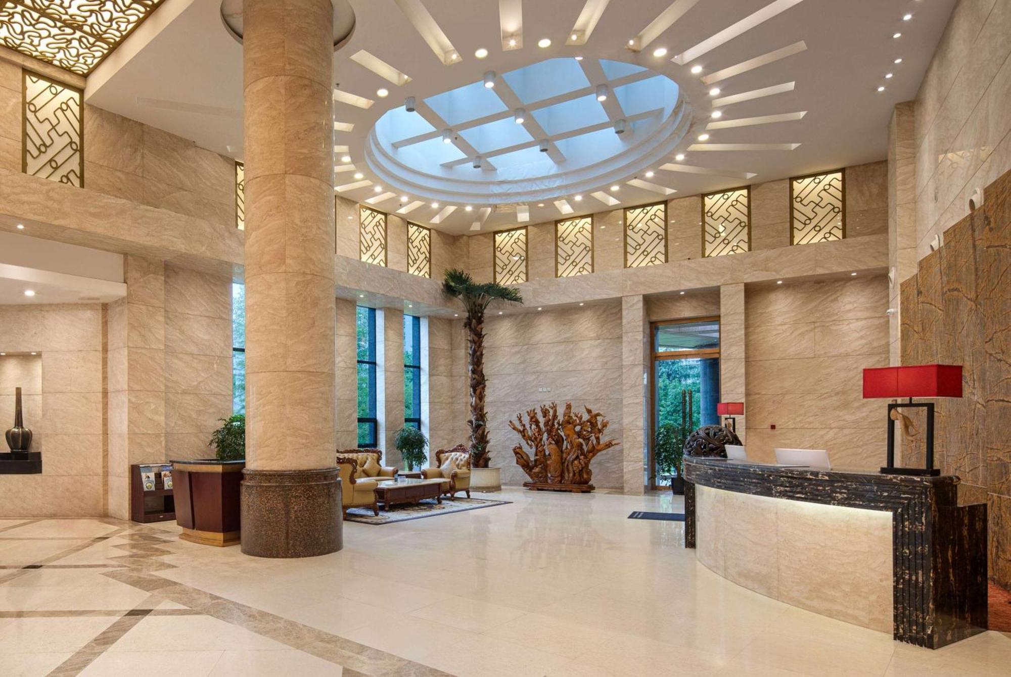 Hotel Ramada Plaza By Wyndham Chongqing West Exteriér fotografie