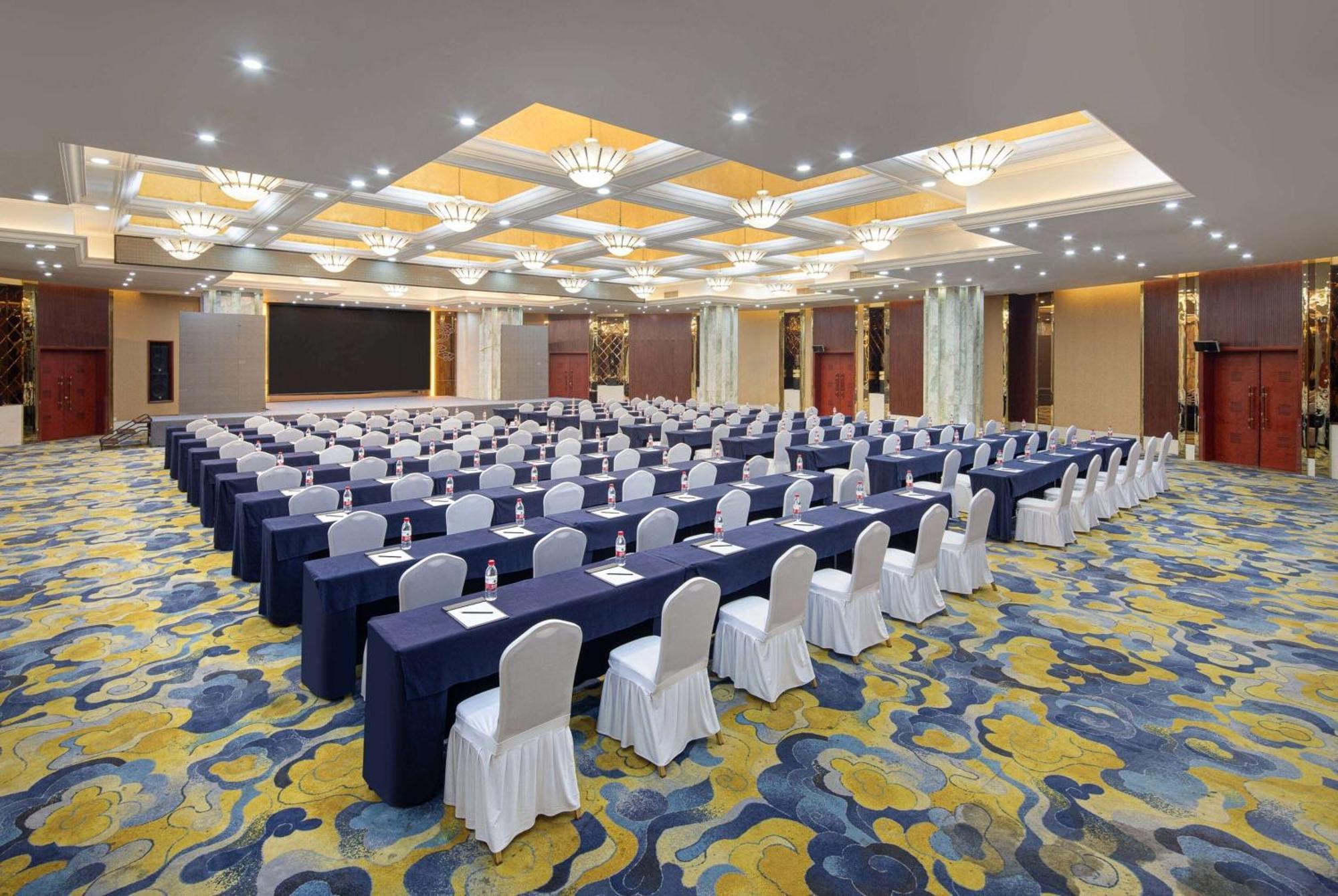 Hotel Ramada Plaza By Wyndham Chongqing West Exteriér fotografie