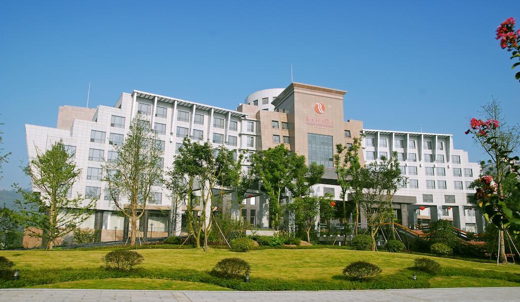 Hotel Ramada Plaza By Wyndham Chongqing West Exteriér fotografie