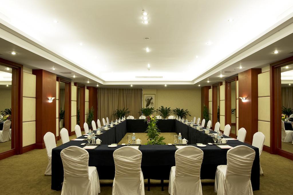 Hotel Ramada Plaza By Wyndham Chongqing West Exteriér fotografie
