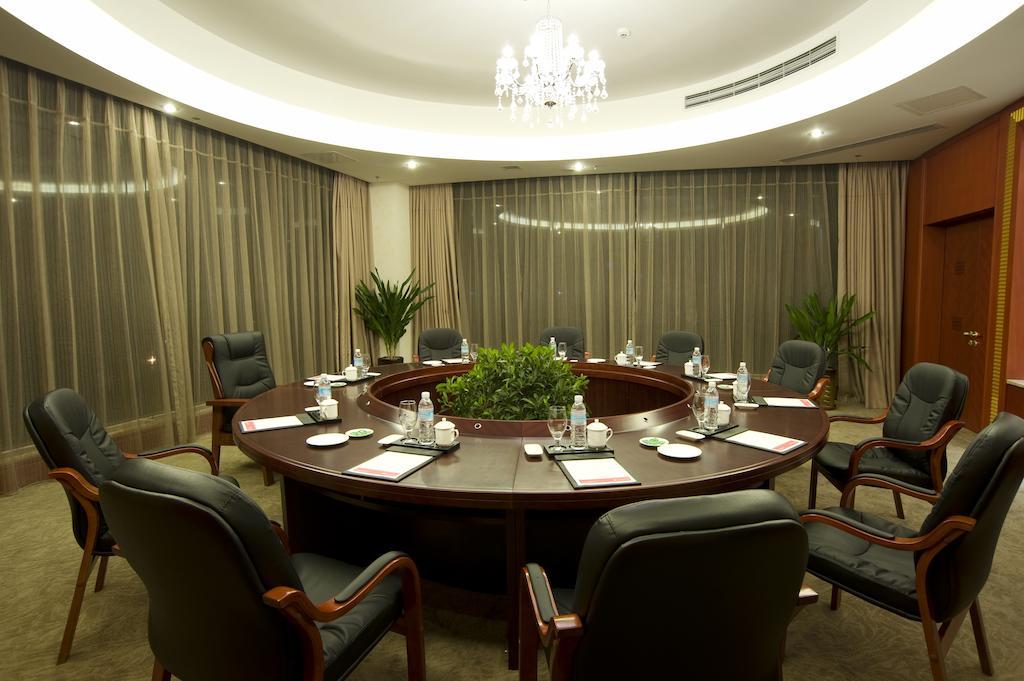 Hotel Ramada Plaza By Wyndham Chongqing West Exteriér fotografie